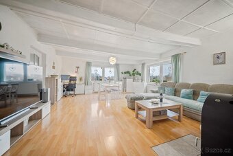 Prodej, rodinný dům, Uhersko - 2