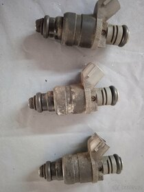 vstřikovač Octavia II 1.6 benzín - 2