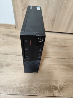 Lenovo ThinkCentre M83 - Intel 3GHz - 2