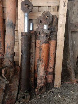 Pístnice unhz 750 - 2