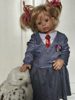 licencované šaty Hermiony - 2