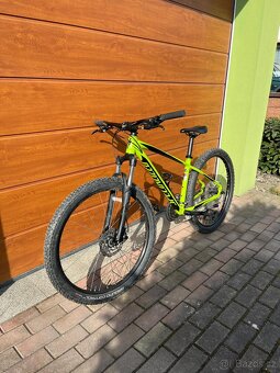 Horské kolo Specialized - 2