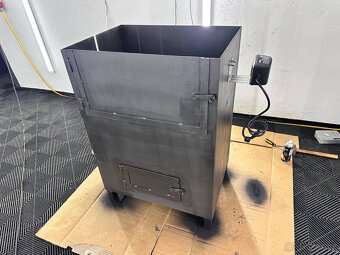 Gril na kýtu a kuřata - 2