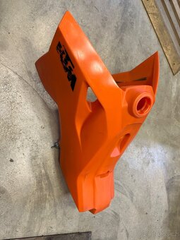 Nádrž KTM EXC 13L - 2