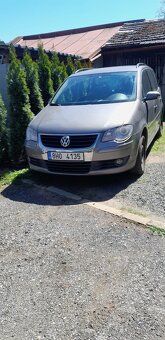 VW Touran s benzinovým motorem 1.4 TSI - 2
