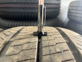 225/65 R16 C Continental - 2