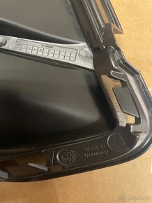 Prodám NOVOU origo pravou vnitřní mřížku Golf 7 GTI LIFT - 2
