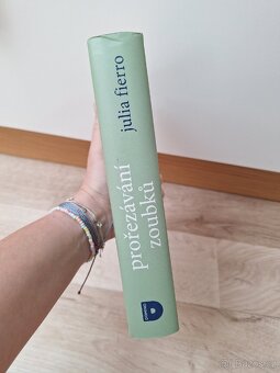 Prořezávání zoubků - Julia Fierro - 2