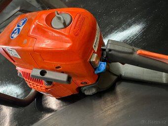 Motorova pila oleo-mac 947 - 2
