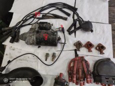bmw e30 zbytky dilu - 2