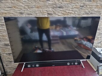 Samsung QLED TV (QE55Q6FN) 4K Ultra HD, 138 cm (55") - 2