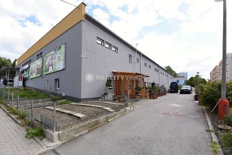 PRONÁJEM ČÁSTI 1.NP KOMERČNÍHO OBJEKTU 300 M2 VE STRAKONICÍC - 2