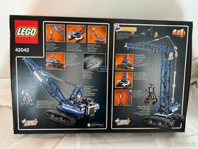 LEGO TECHNIC 42042 PÁSOVÝ JEŘÁB - 2