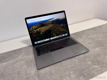 Apple MacBook Air 2019 - Core i5 / 8GB / 256GB / OS Sonoma - 2