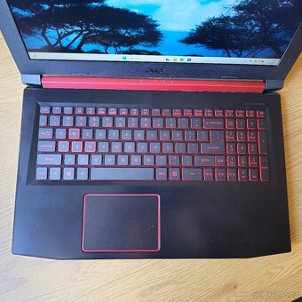 Herní notebook Acer Nitro, Intel i5, Nvidia GTX 1050 4GB - 2