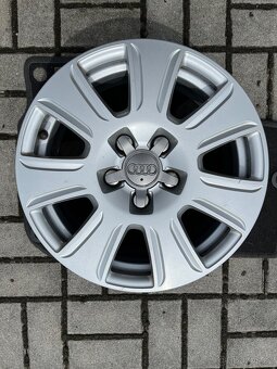 Audi Alu kola 6,5j x 16 H2 et 33 stř.otvor 57,1mm - 2