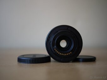Objektiv Olympus 14-42mm+sluneční clona... - 2