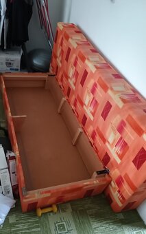 Rozkládací gauč s úložným prostorem - 2