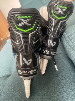 Brusle Bauer X-S23-JR velikost 3,5 - 2