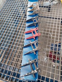 Dvouprsty - náhradní hroty na lišty kombajnů - 2