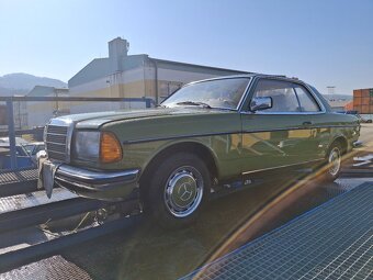 Mercedes-Benz W123 Coupe 280CE - 2
