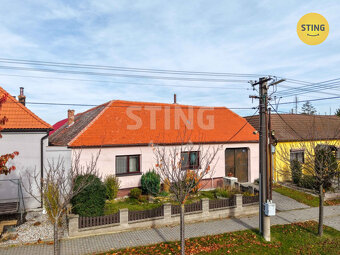 EXKLUZIVNÍ PRODEJ: ŘADOVÝ DŮM 3+1 S VELKOU ZAHRADOU , 133850 - 2