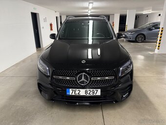 Mercedes-Benz GLB,  200d 4MATIC AMG Line | Night - 2