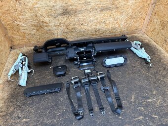 AIRBAGOVÁ SADA LAND ROVER DISCOVER SPORT L550 2017 - 2