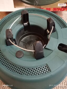 Vánoční stojan stahovací  nádržka na vodu - 2