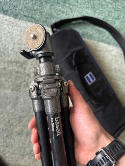 Karbonový stativ Gitzo G1097 s kulovou hlavou - 2