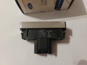 Spínač předního parkovacího asistenta Ford Mondeo - 2