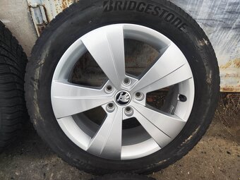 17"zimní alu sada Triton 5x112 origo Škoda Superb 3 Passat - 2