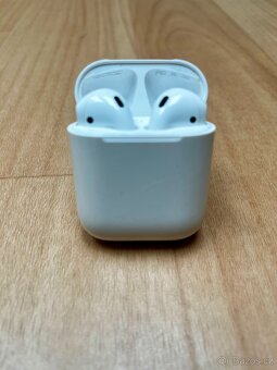Apple Airpods 1. generace - 2