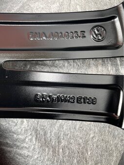 VW Tiguan R-line Sebring R19 - 2