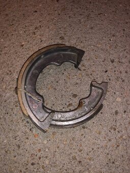 Jawa 50 05 20 21 23 pionýr mustang brzdové obložení pakny - 2