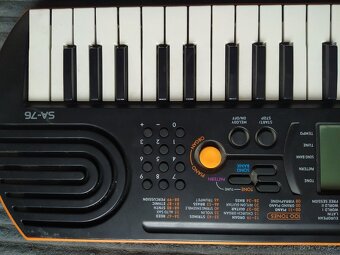 Prodám klávesy CASIO SA-76 - 2