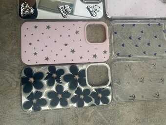 6 X kryt na iPhone 16 - 2