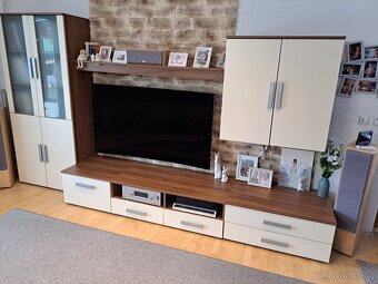 Zánovní obývací sestava - 2