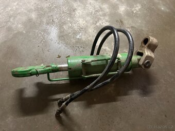 Hydraulický třetí bod Walterscheid s hákem Kat3 - 2