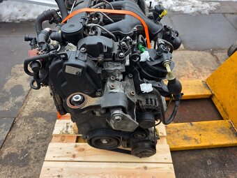 Motor Citroën C5 X7 2,0HDI 103kW (RHF) - 2