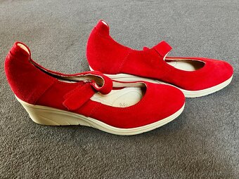 Kožené lodičky vel 38, Baťa, nové - 2