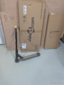 kovová koloběžka - 2