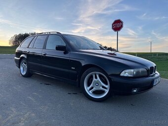 BMW E39 523i - 2