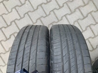 215/60/17 96H Goodyear - 2