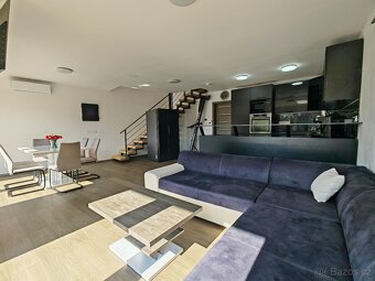Mezonetový byt 6kk s bazénem 279 m² Brno Ivanovice - Česká - 2
