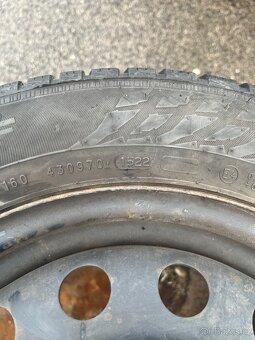 Zimní pneu NOKIAN WR Snowproof 185/65R15 - 2