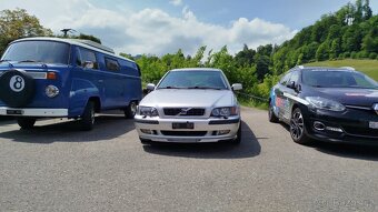 Volvo V40 2,0 turbo benzin - 2