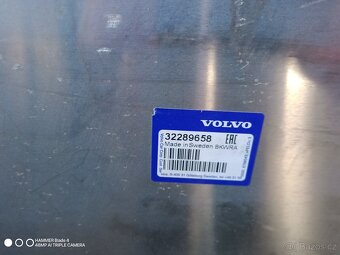 Volvo plech pod motor - 2