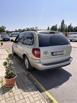 Chrysler Grand Voyager - 2