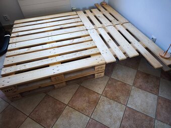 Postel 160x200 z EUR palet - 2